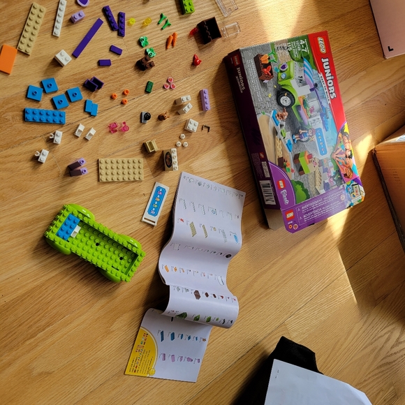 Lego friends mias organic food market - Picture 3 of 6